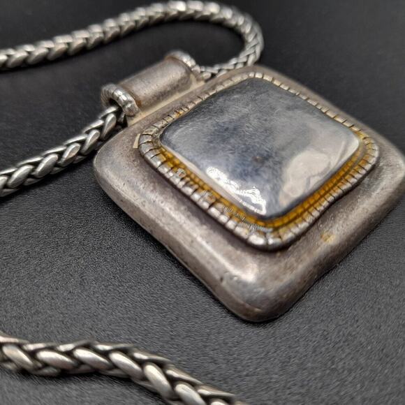 Chico's Silver Tone Pendant Necklace, Twisted Rope Chain, 20 1/2 Inches - Picture 7 of 10